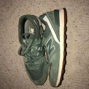 New balance shoes